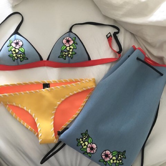TRIANGL Jean Bikini with Flower Embellishments - Picture 1 of 8